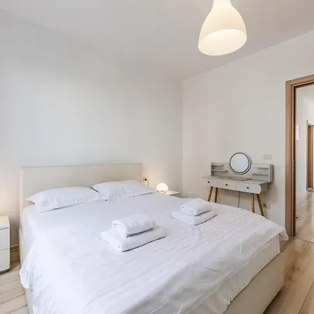 公寓 Calm Living 2br In Residential Area By Pikhost *
