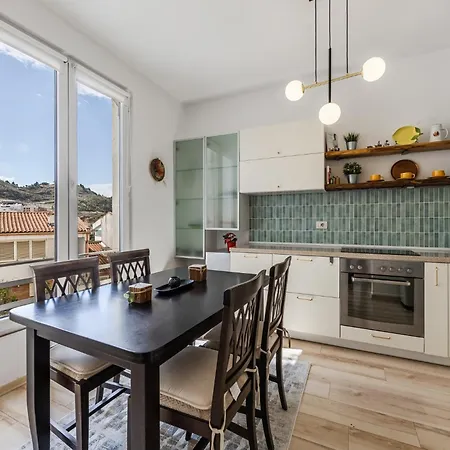 Apartamento Calm Living 2br In Residential Area By Pikhost